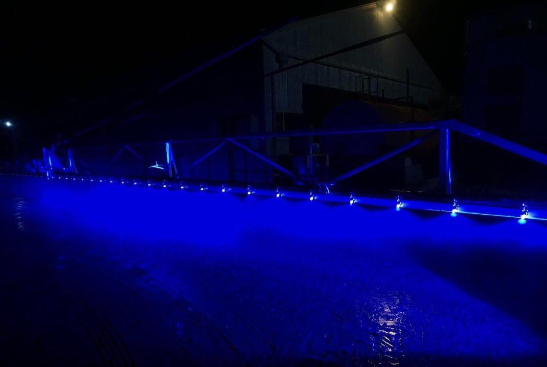 ORCA - blauer Spot Scheinwerfer für Feldspritzen 